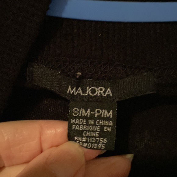 Ladies wrap around Cardigan - Picture 3 of 6